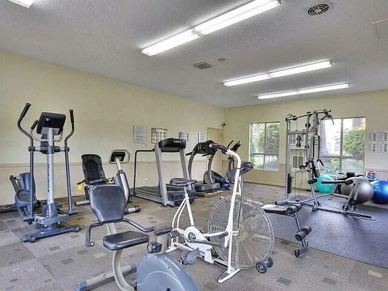 331 Moreton Bay Ln #6 — Photo 21