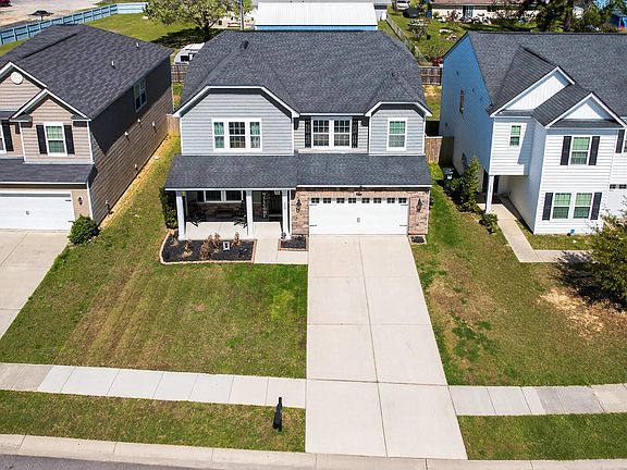 4th image of 132 Lakestone Rd