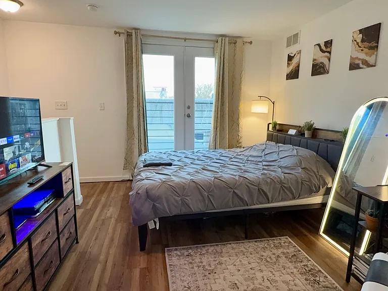 2302 Federal St #3 — Photo 11