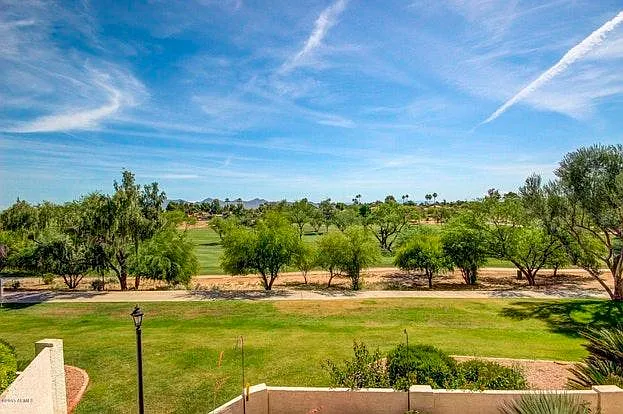 2 bed, 1325 sqft, $2,390 — Photo 3