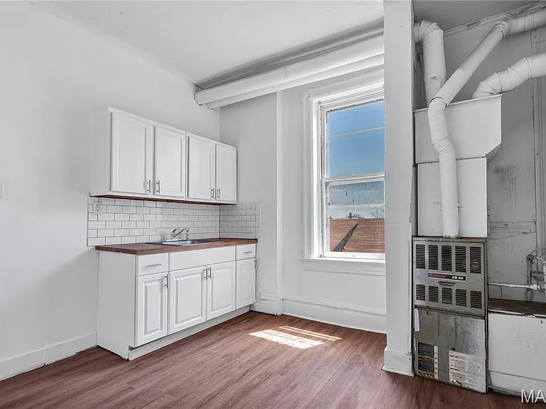 824 Canaan Ave #2F — Photo 7