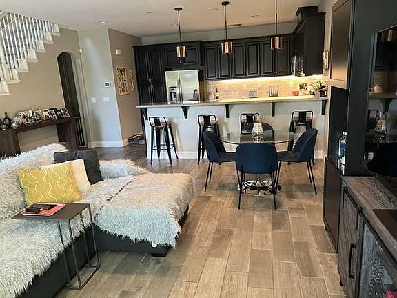 Living / dining area