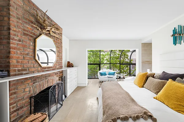 Sold by Douglas Elliman | media 13