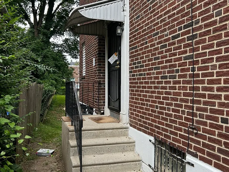 151 W Penn St — Photo 2
