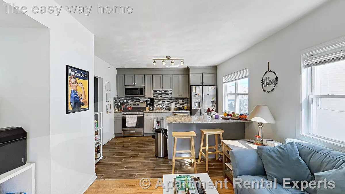 Building Photo - 53 Derby St #3
