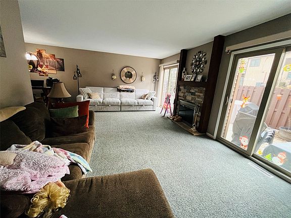 5th image of 537 Montroyale Dr