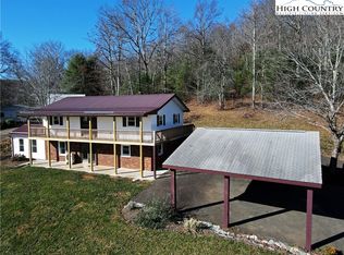 258 Wilcox Dr, Crumpler, NC 28617