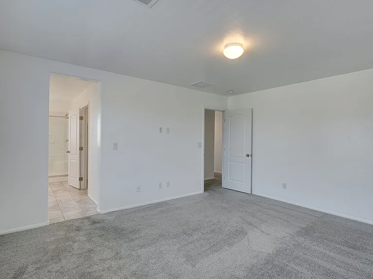 10768 Yarmouth Bay Ct — Photo 17