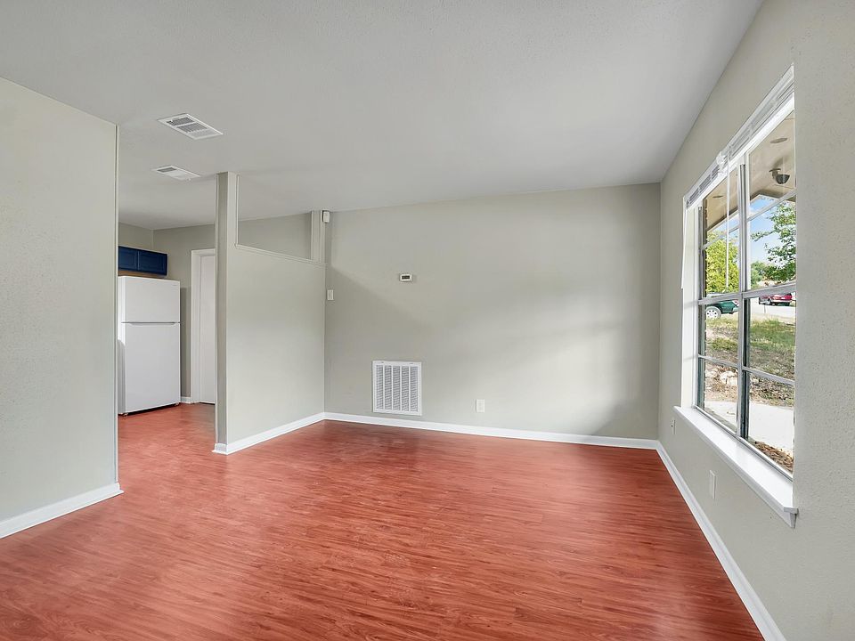 1st image of 4526 Clear Spring Dr