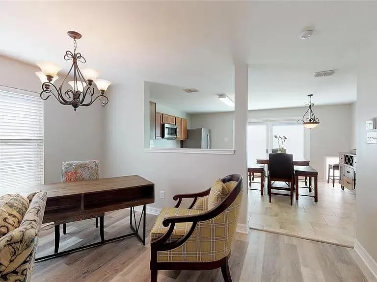 1308 Red River Ln — Photo 4