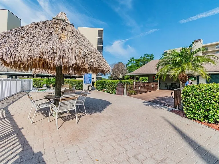 900 Cove Cay Dr #5F — Photo 67