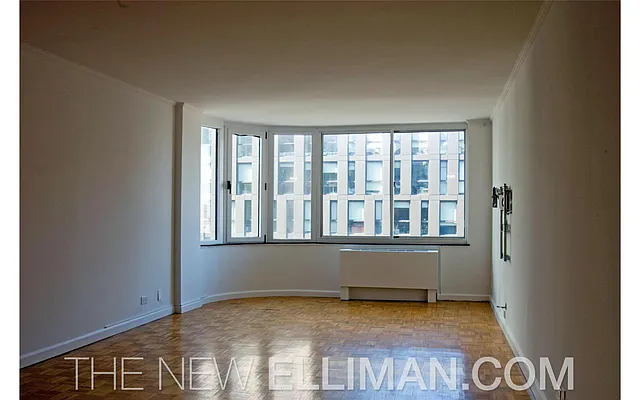 Rented by Douglas Elliman | media 15