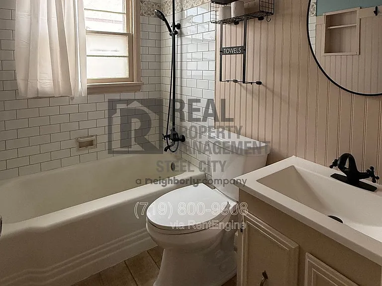 1222 E 3rd St — Photo 10