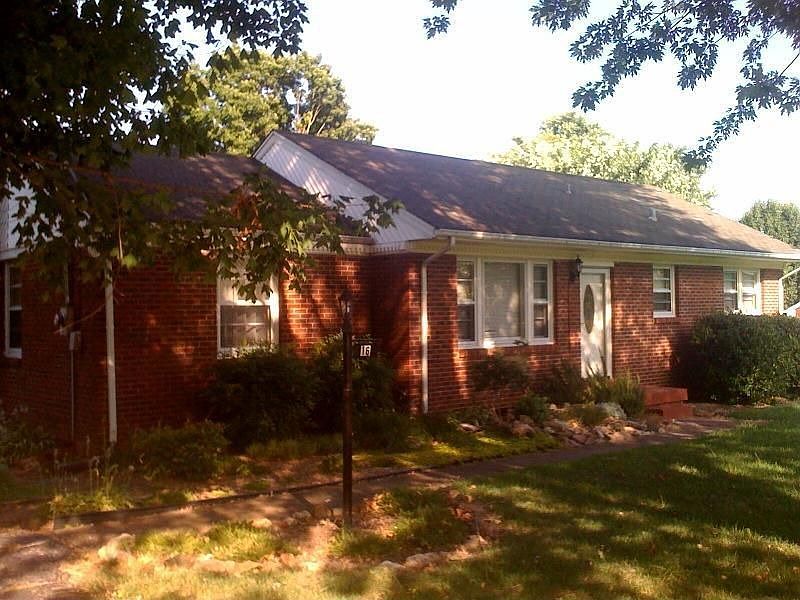1st image of 16 Welch St