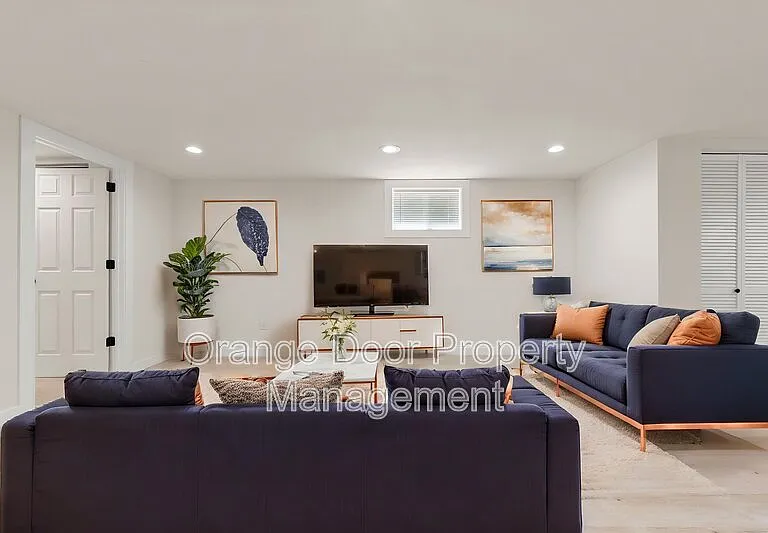 7727 Jones Ave NW — Photo 6