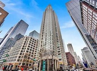 345 N La Salle Dr, Chicago, IL 60654