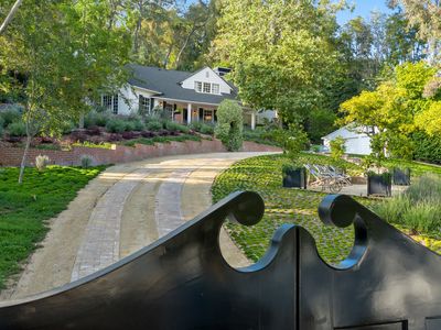 9305 Hazen Dr, Beverly Hills, CA, 90210