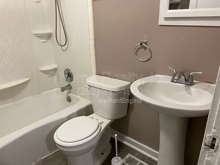 1409 Dogwood Ave — Photo 17