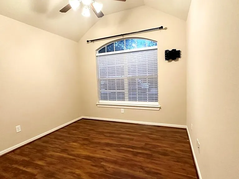 18903 Pinewood Point Ln — Photo 34