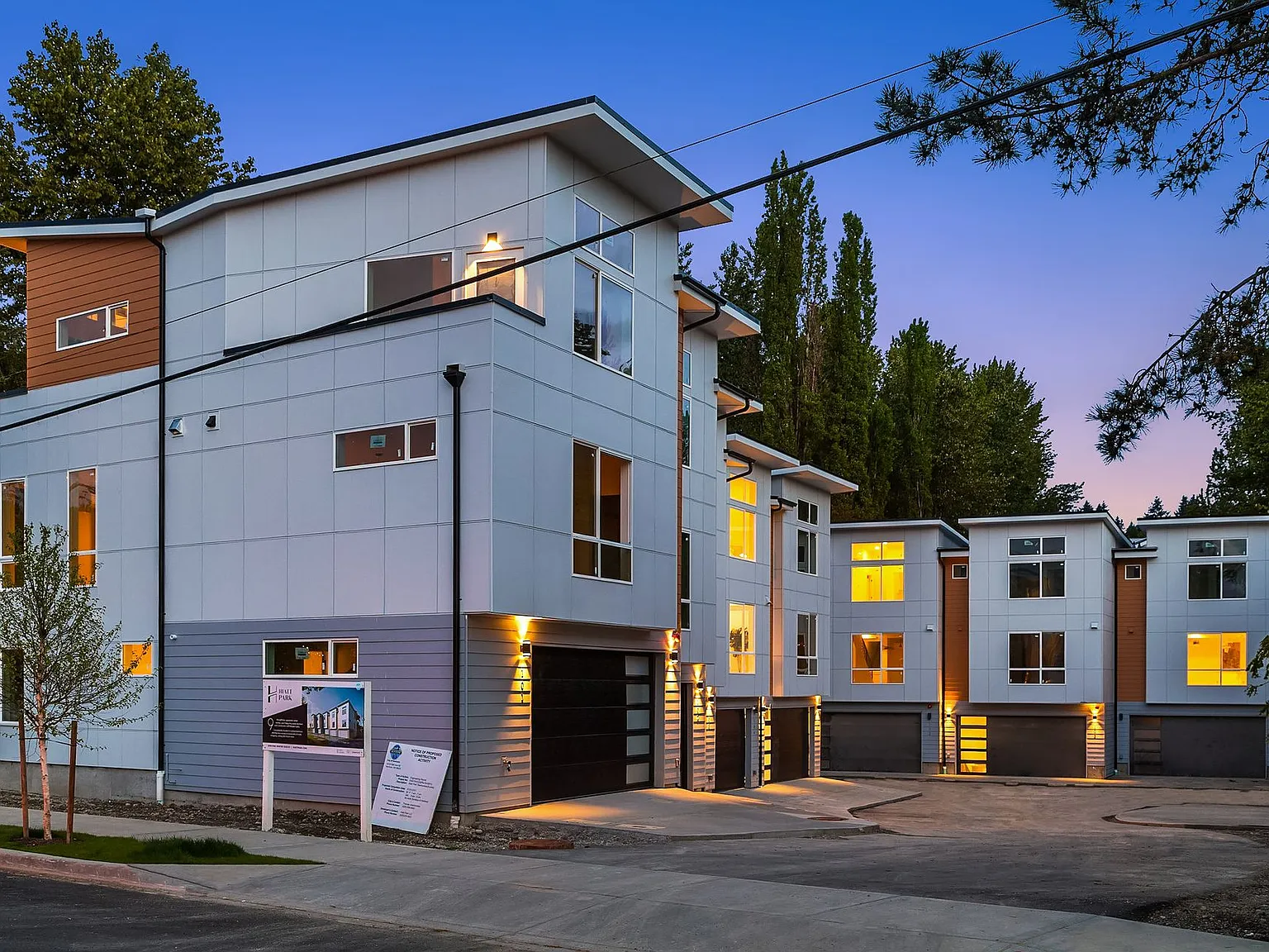 Hiatt Park Townhomes — Photo 2