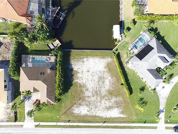 5th image of 3826 Oasis Blvd