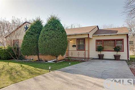 1st image of 1604 Hillside Dr
