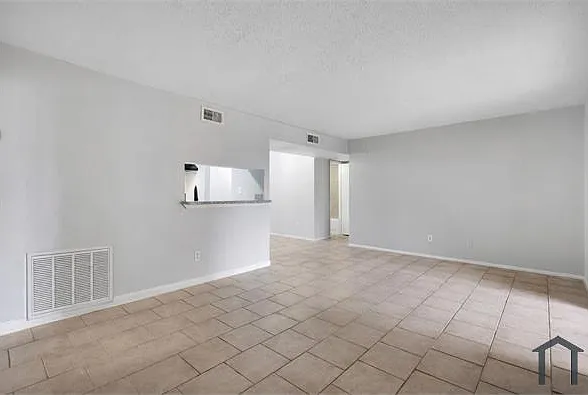 2 bed, 1120 sqft, $1,150 — Photo 4