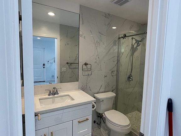 5th image of 1521 W Cerritos Ave Unit C