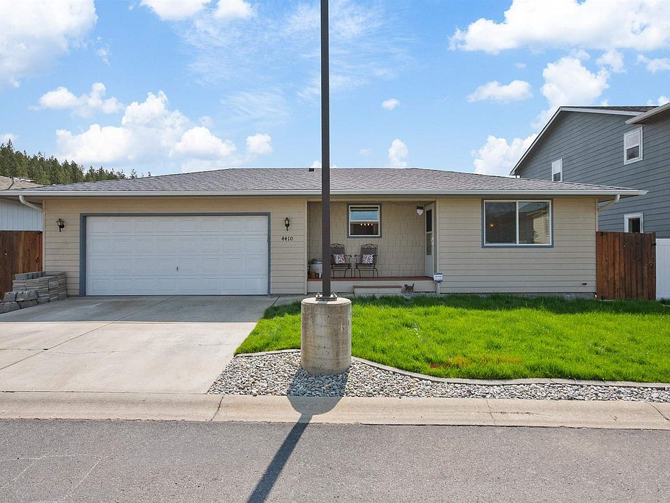 1st image of 4410 E Peak Ln