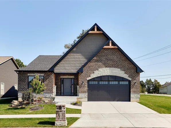 100 Wolf Den Ct, Lake Saint Louis, MO 63367