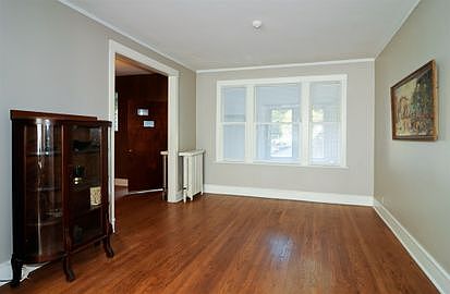 4th image of 3129 W Leland Ave