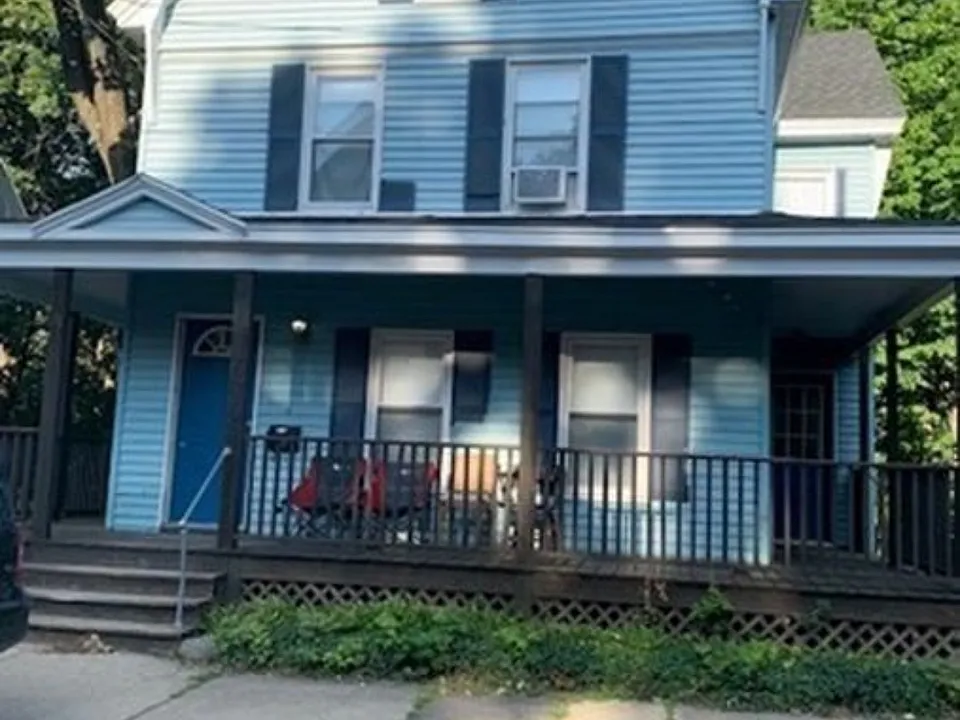 67 Pacific St