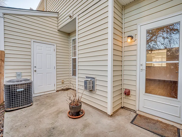 126 Bumble Cir — Photo 35