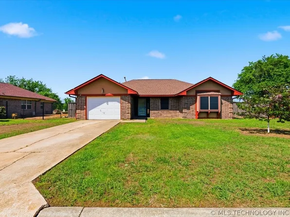 16039 County Road 3535 Loop, Ada, OK 74820