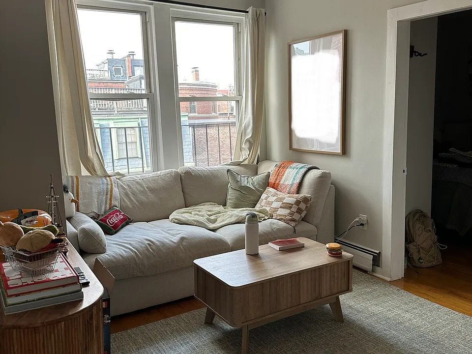 145 Endicott St #2