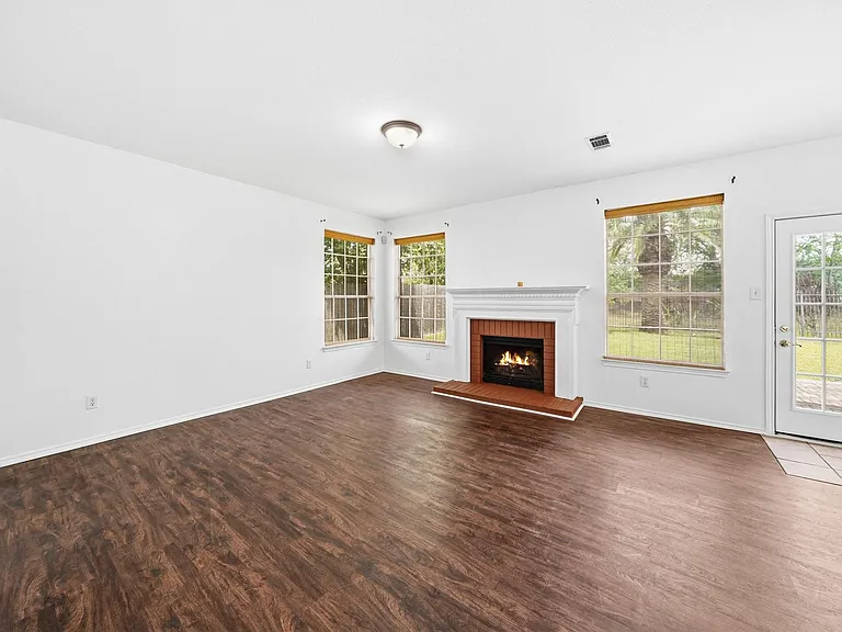4323 Ringrose Dr — Photo 17