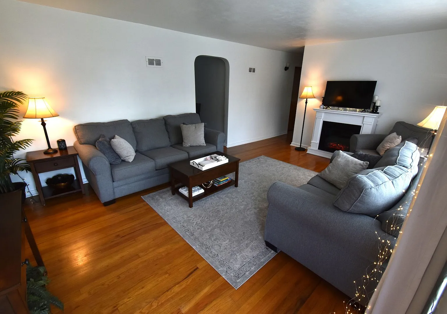 3 Bedroom Home located in Camp Hill PA — Photo 2