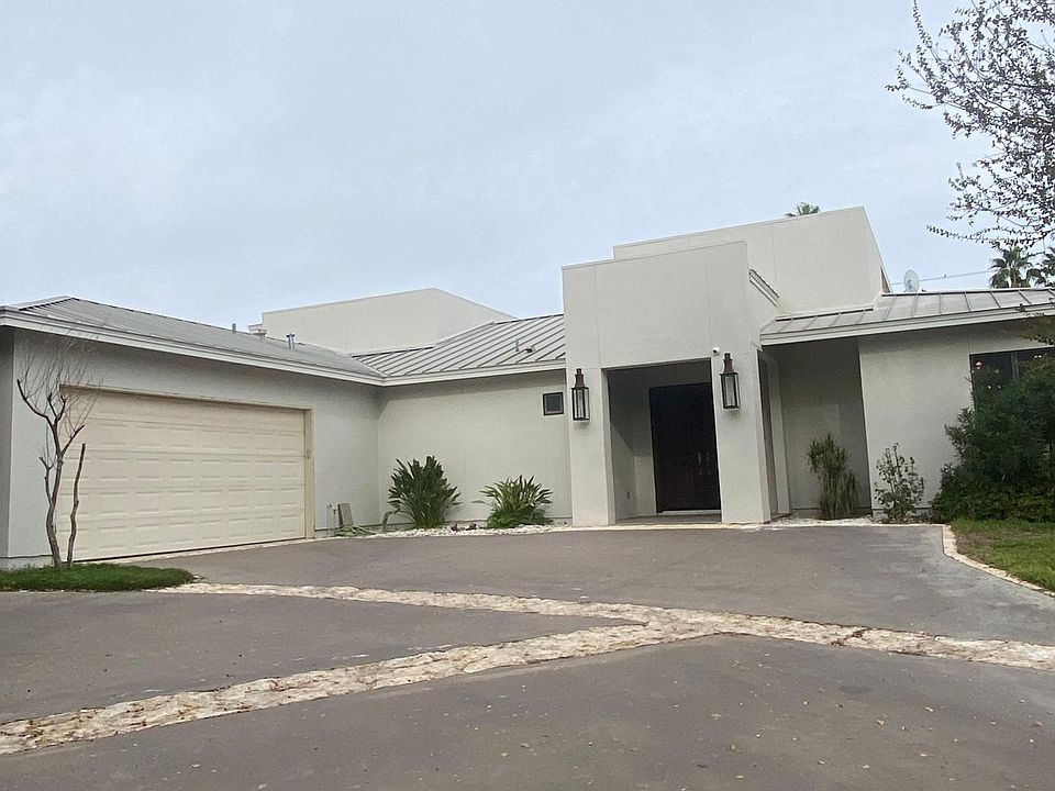 1st image of 407 Jordan Dr