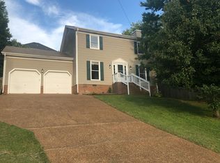 525 Fairhaven Ct, Nashville, TN 37211