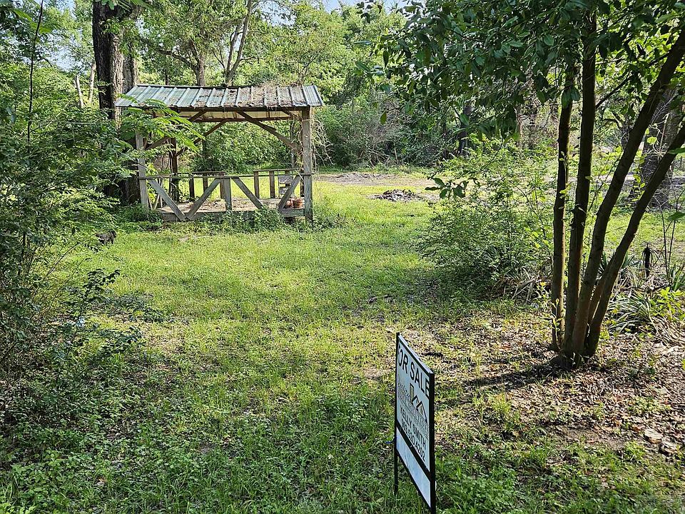 1st image of Ponderosa Dr