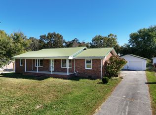 554 Meadowbrook Dr, McMinnville, TN 37110