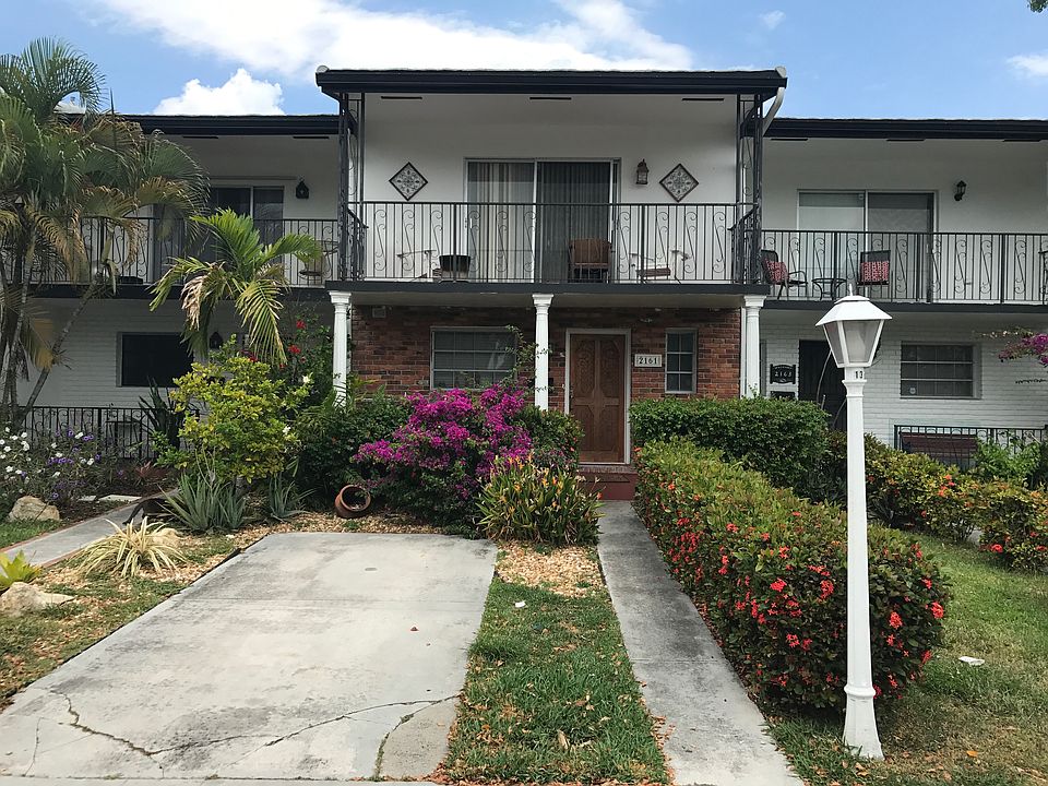 1st image of 2161 NE 122nd St #2161