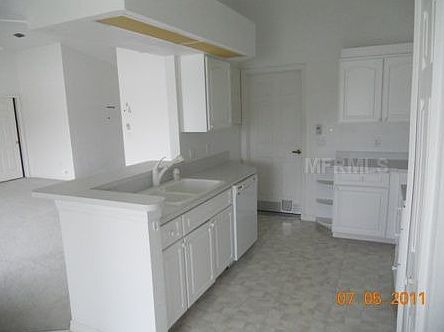 4th image of 12454 SW Kingsway Cir