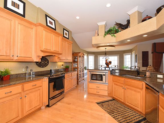 Stacked Cabinetry/Ledges