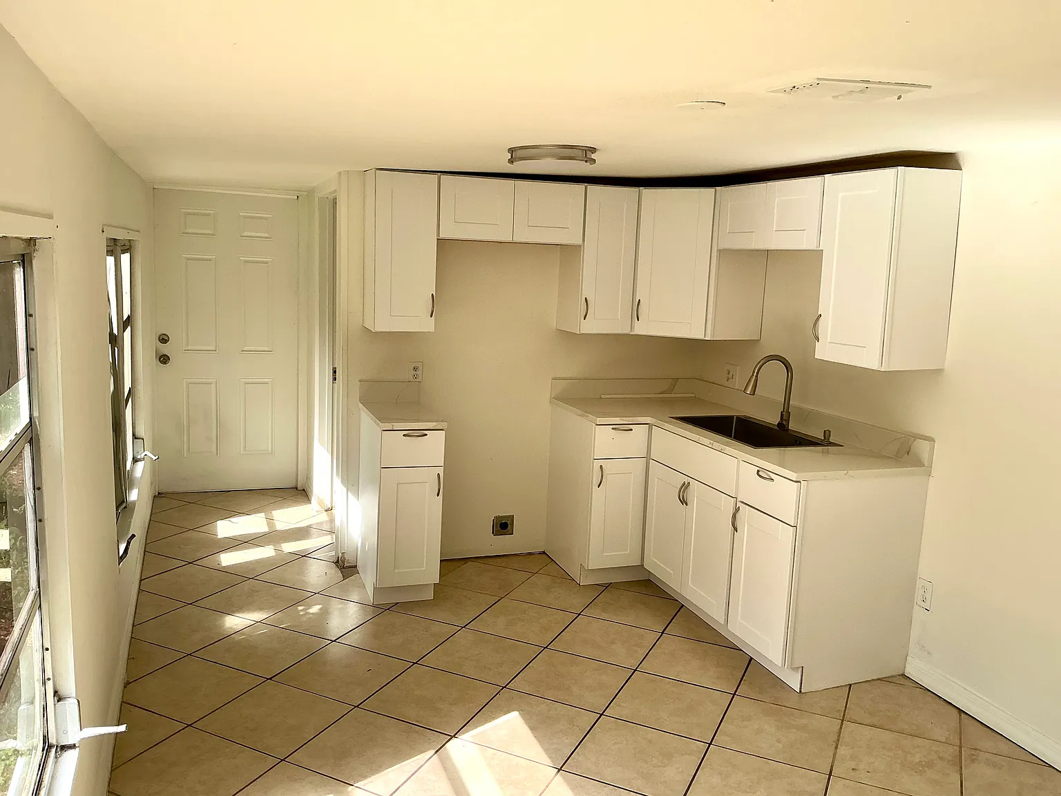 3495 Forest Dr — Photo 4