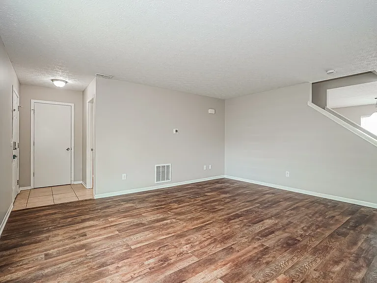 6280 Marengo St — Photo 6