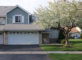 501 Victoria Ln, Wood Dale, IL 60191