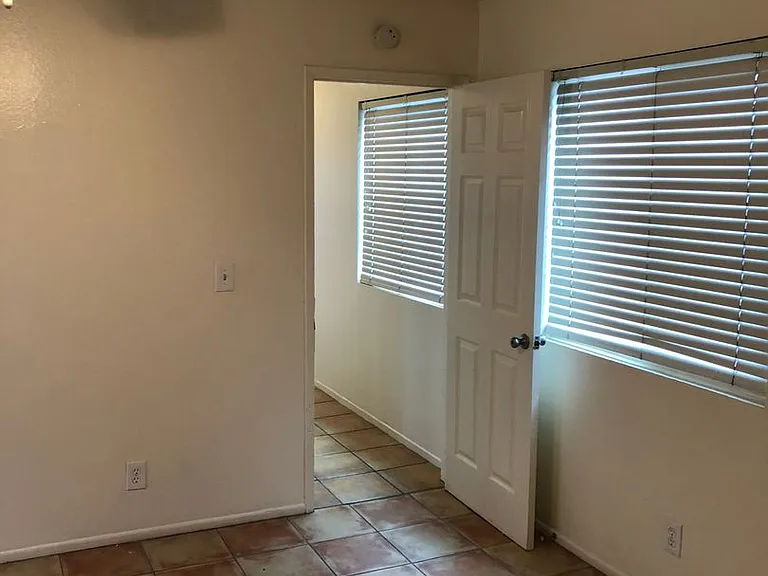 6741 Del Playa Dr — Photo 46
