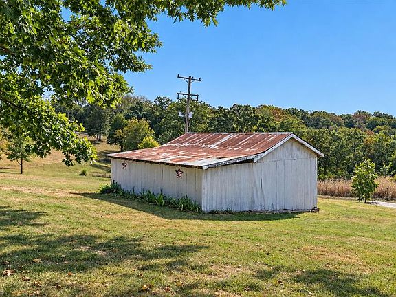 4th image of 12312 State Road Cc