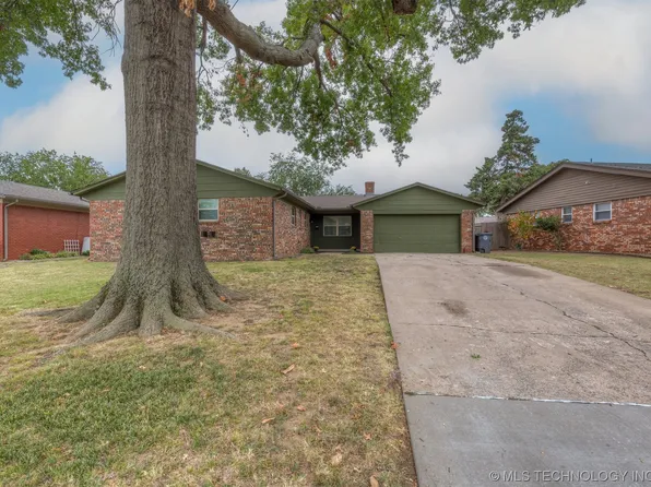 6916 E 18th St, Tulsa, OK 74112